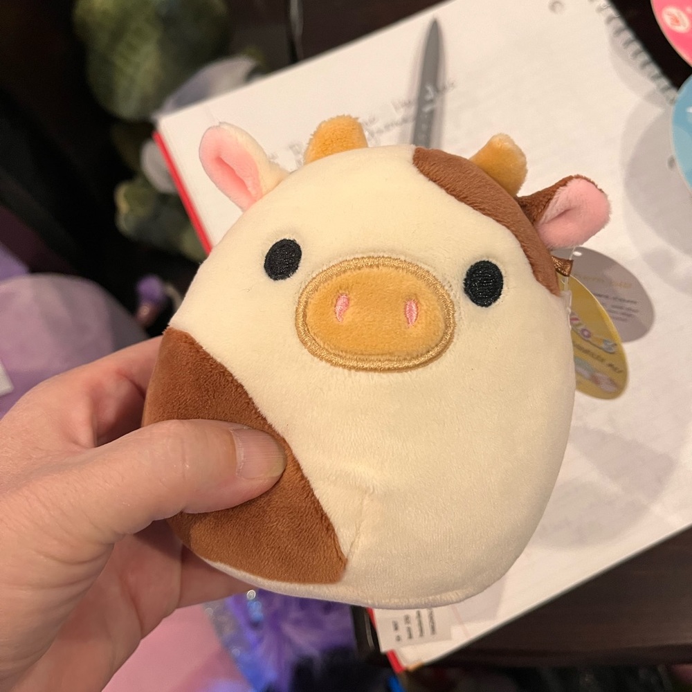 4.5” Ronnie cow squishmallow RARE nwt